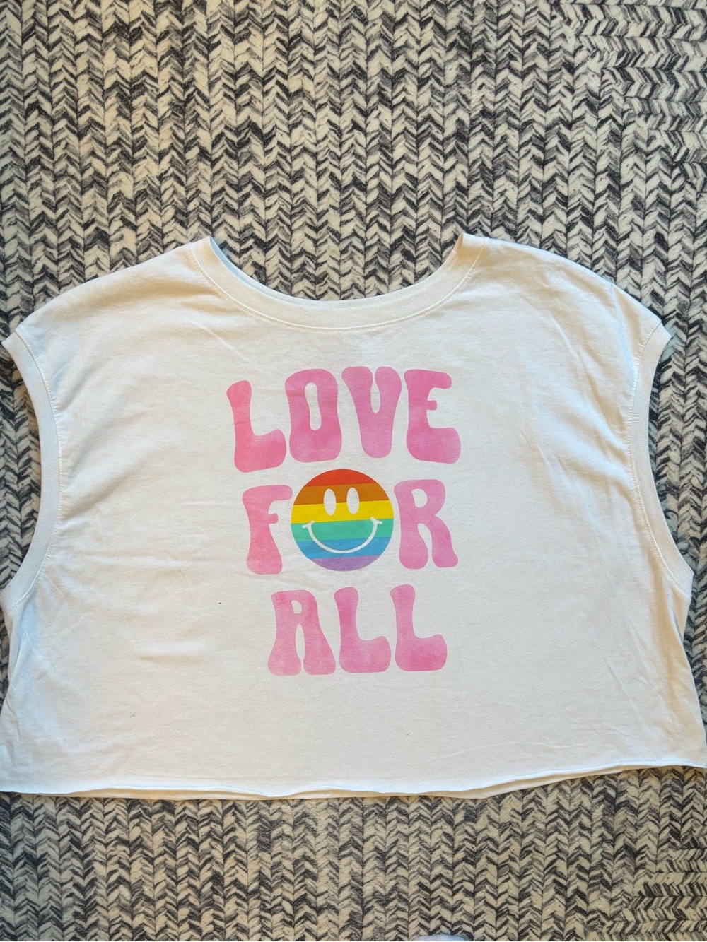 New Pride Rainbow Cropped Muscle Tee Size 2XL Love is Love Summer